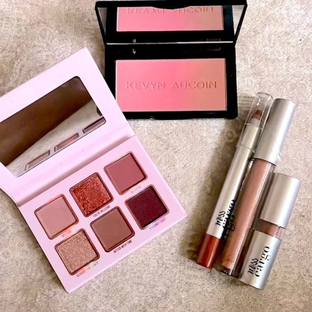 Brand New Kylie Jenner Eyeshadow Palette Kevyn Aucoin Neo-Blush & Miss Cargo Lip
